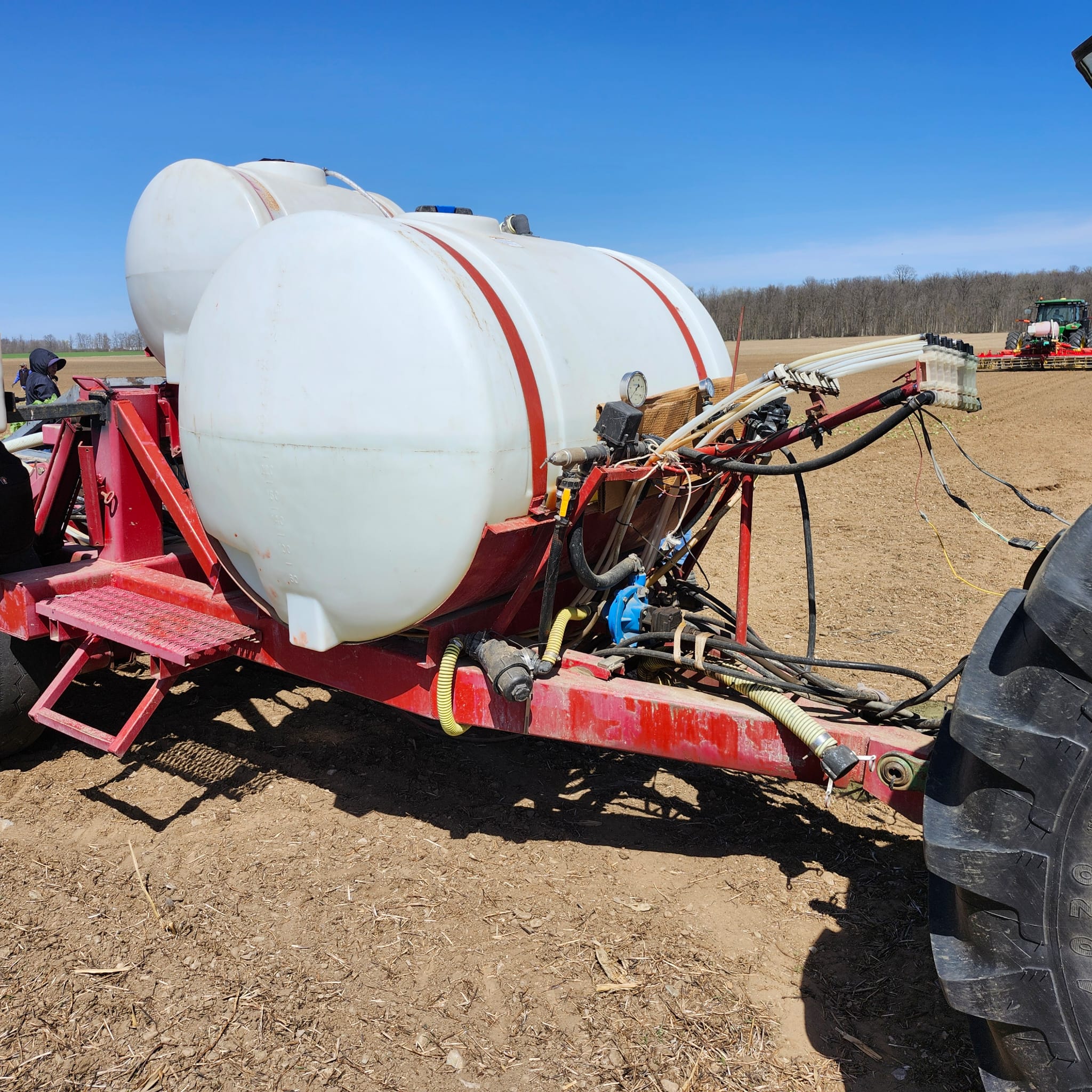 MULTIPLA Mechanical Transplanter 6 Row with Additional Seats and Tank for Fertilizer/Water - Image 5